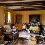 Un débarras d'une maison de campagne à Saint-Julien